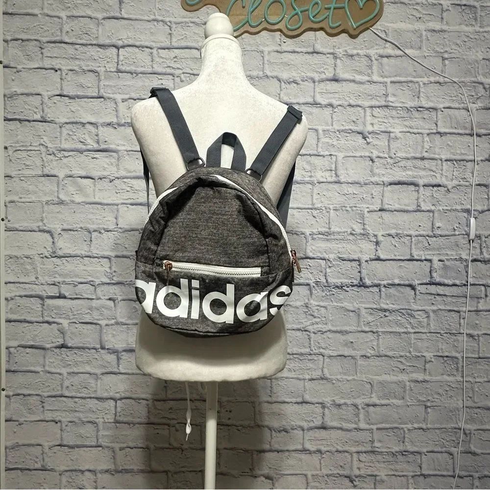 Adidas Linear mini backpack- jersey onix/ white/ rose gold